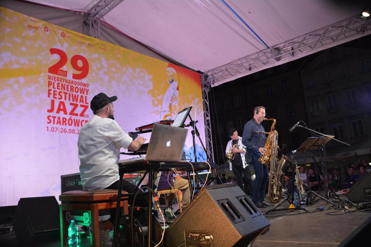 Rodziewicz Quartet feat. Wojciech Waglewski & DJ Chmielix - Jazz Na Starówce 2023